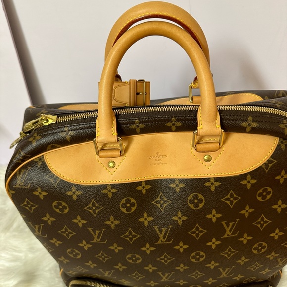 💎✨Authentic✨💎 louis Vuitton Canvass monogram Evasion hand carry travel - Picture 7 of 13